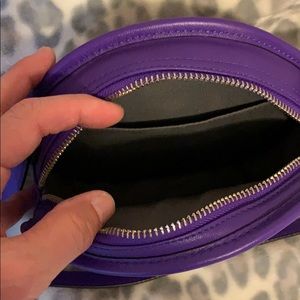 Coach Bags - Coach • cross body, canteen bag EUC Coach Bags - Coach • cross body, canteen bag EUC